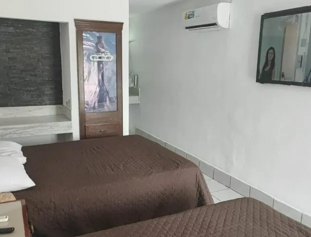 Hotel Estrella hotel detail image 2