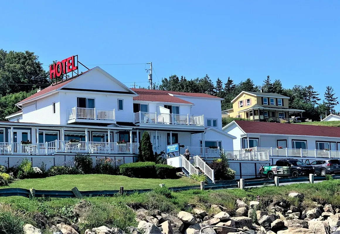 Hotel Motel Grande Vallée hotel hero