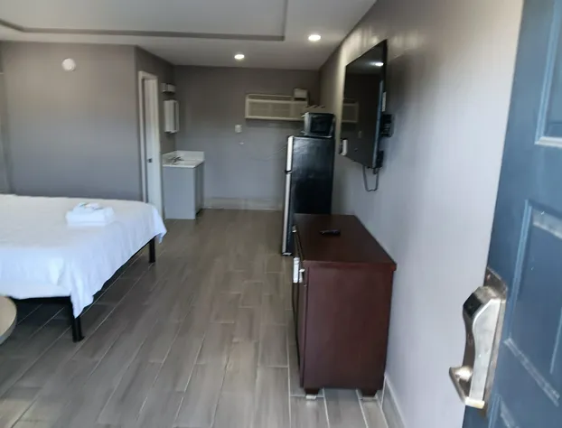 Budget Inn East hotel detail image 4