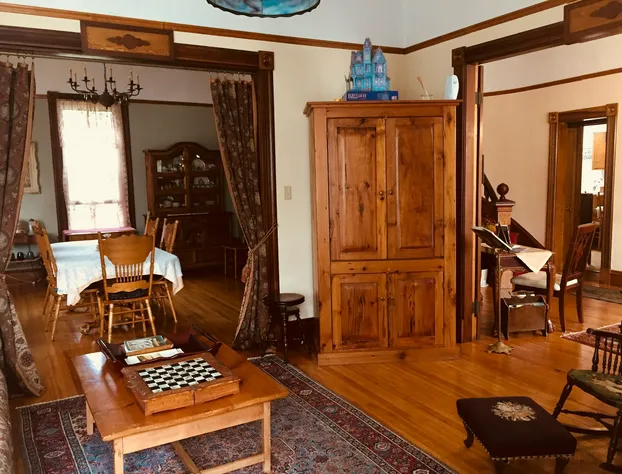 Evangeline's Tower Bed & Breakfast hotel detail image 2