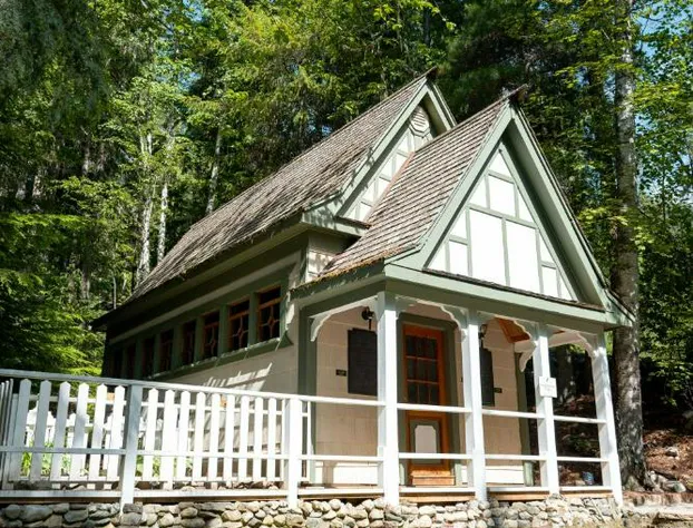 Halcyon Hot Springs Resort hotel detail image 4