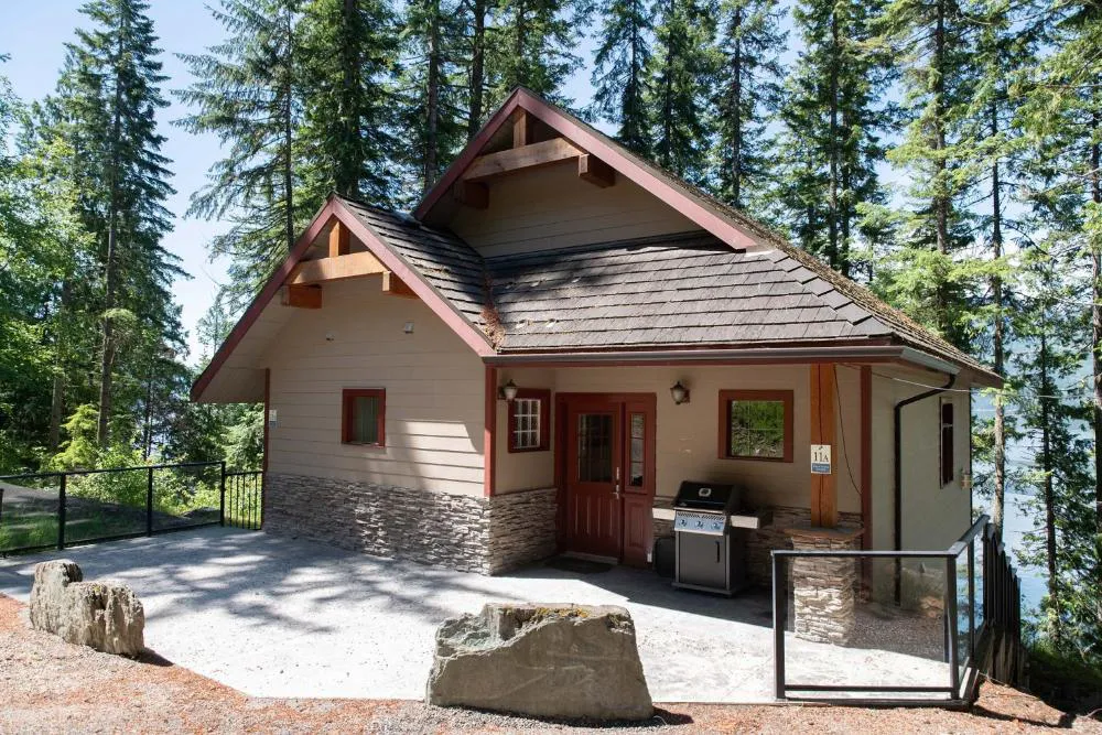 Halcyon Hot Springs Resort hotel hero