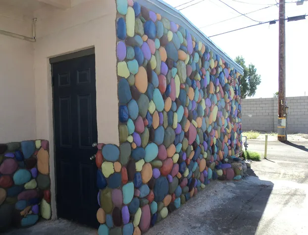 Traveler's Bed & Breakfast Hostel hotel detail image 3