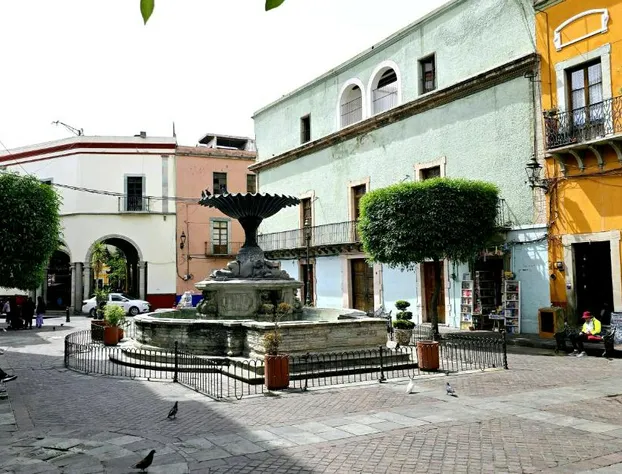 Hotel Plaza Baratillo hotel detail image 1