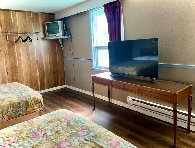 Valemount Hotel hotel detail image 4