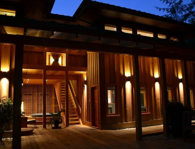 Shades of Jade Inn & Spa hotel detail image 2