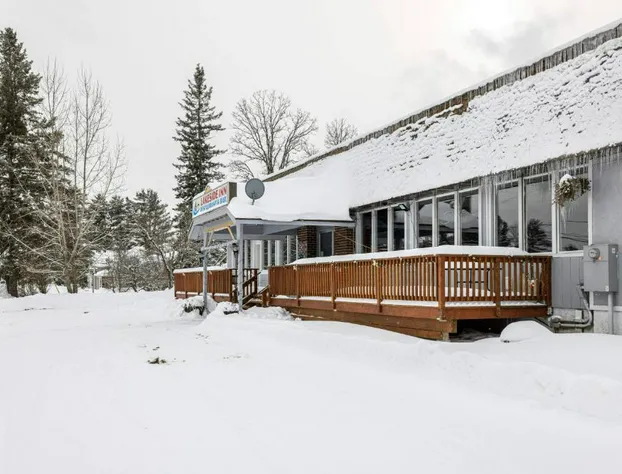 Lakeside Inn hotel detail image 1