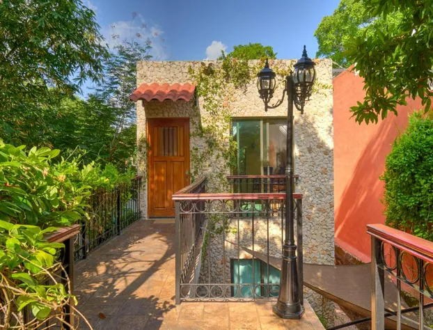 Casa Del Maya Bed & Breakfast hotel detail image 3