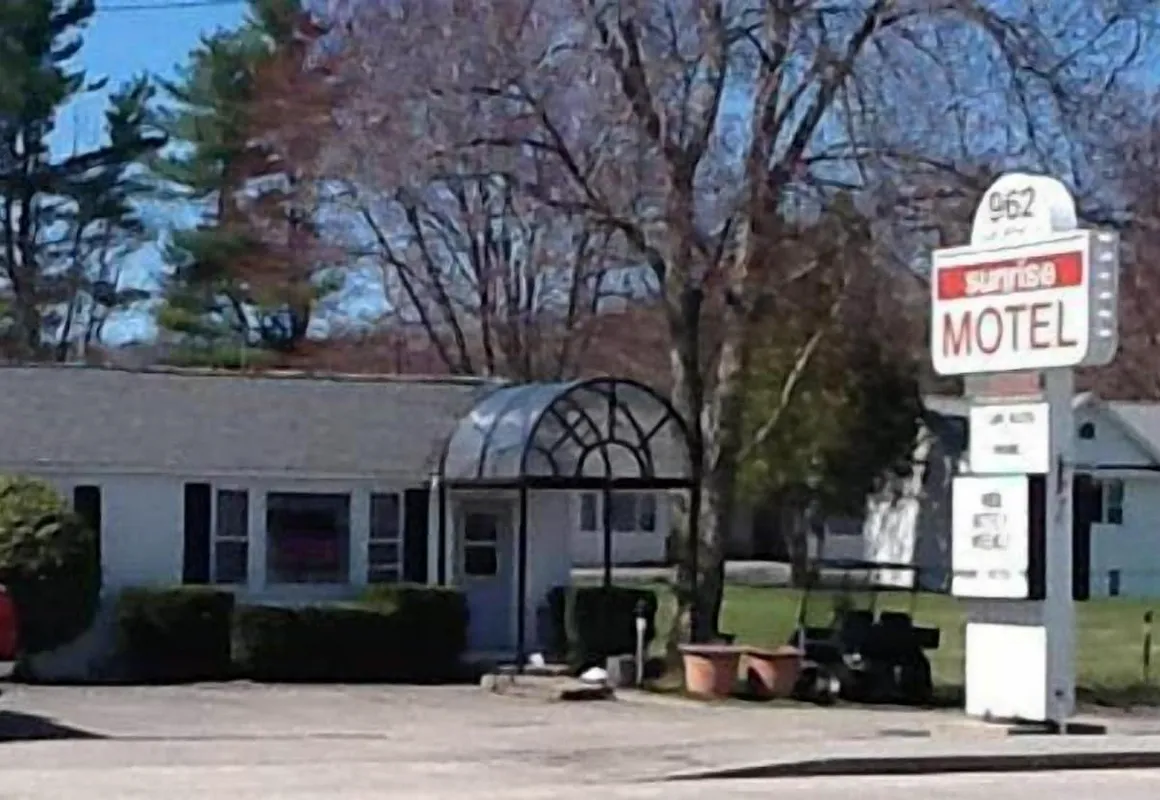 Sunrise Motel hotel hero