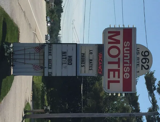 Sunrise Motel hotel detail image 4
