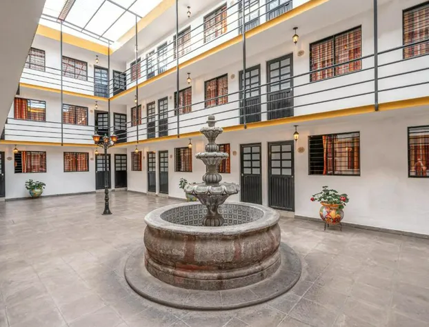 Cinco de Mayo Hotel hotel detail image 1