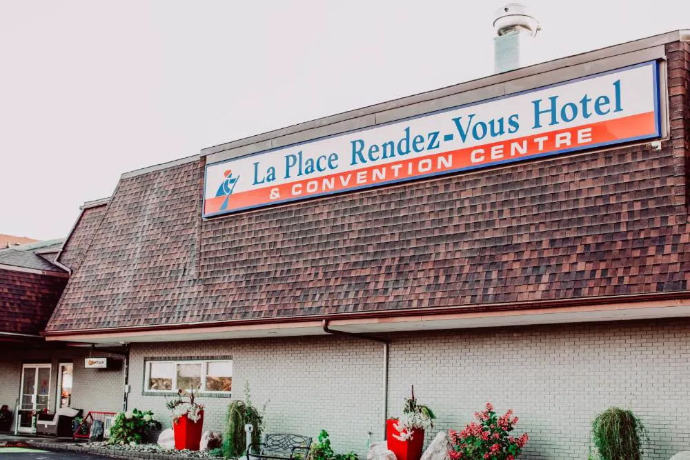 La Place Rendez-Vous hotel hero