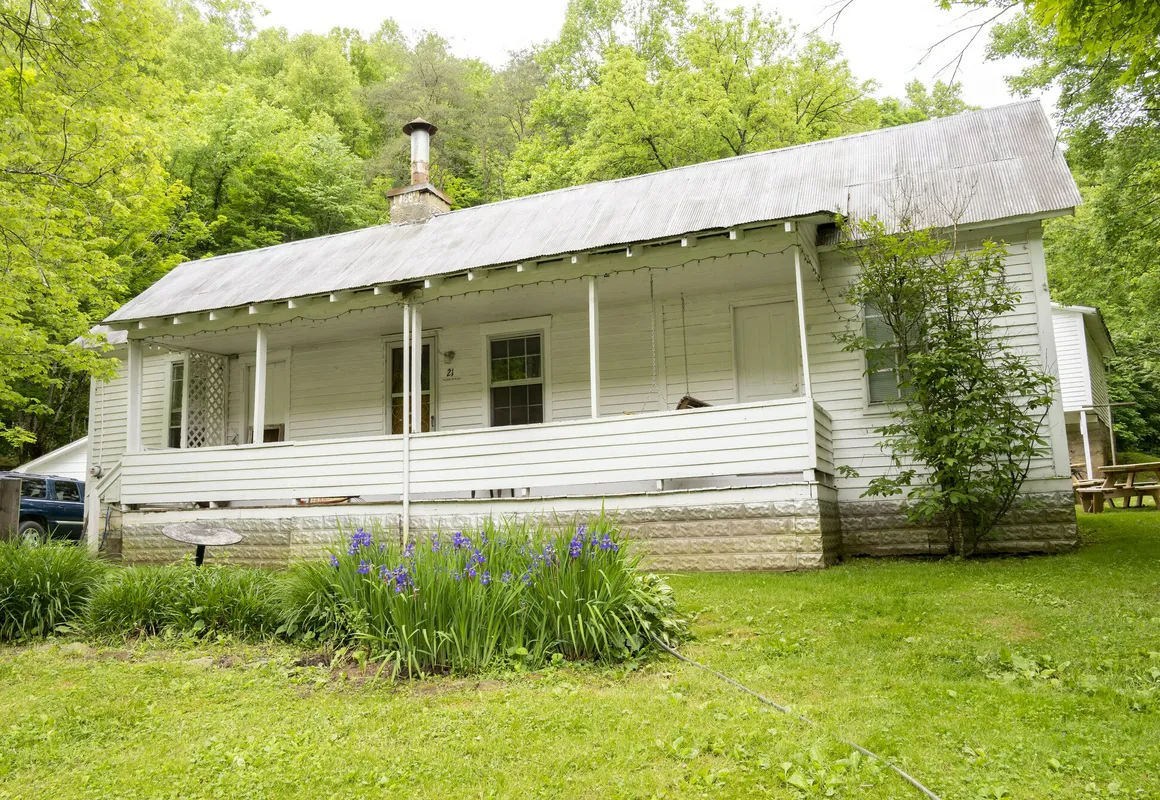 Country Road House and Berries Bed & Breakfast - Farm Stay hotel hero