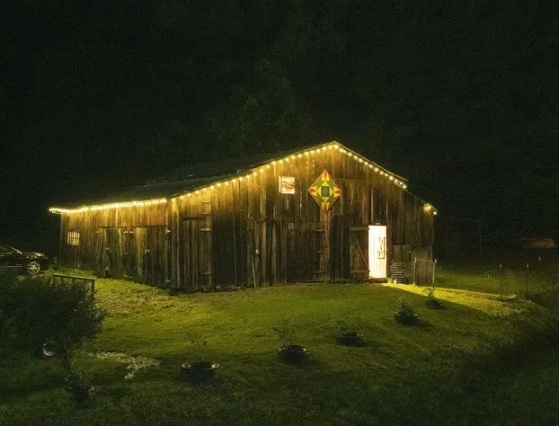 Country Road House and Berries Bed & Breakfast - Farm Stay hotel detail image 2