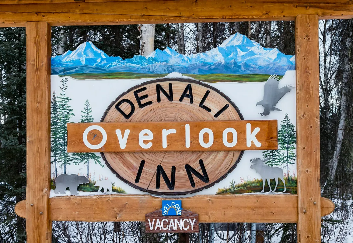 Denali Overlook Inn hotel hero