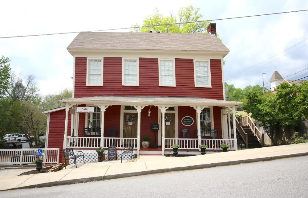 The Dahlonega Square Hotel & Villlas hotel hero