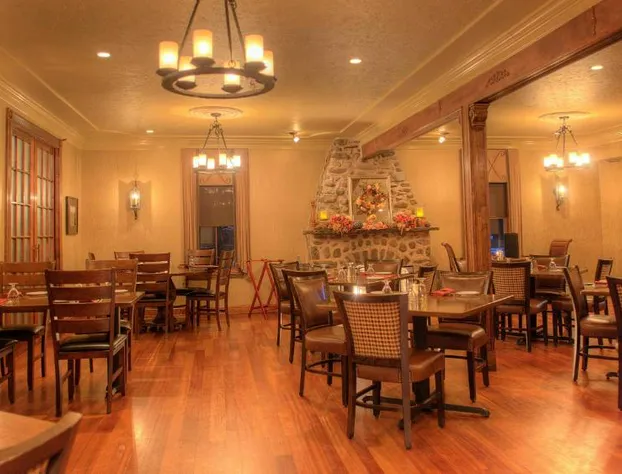 Woodfield Manor, A Sundance Vacations Property hotel detail image 3
