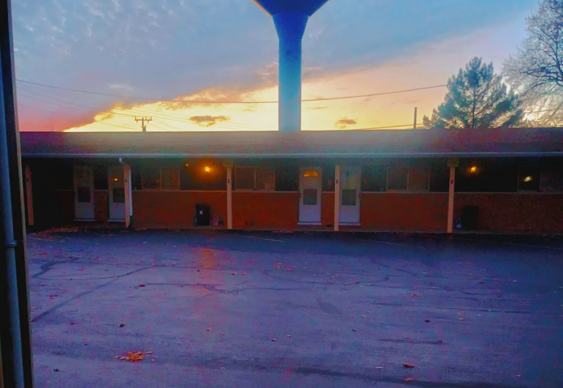 Harbor Beach Inn hotel hero