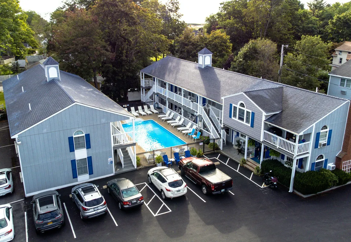 Stage Run By The Sea hotel hero