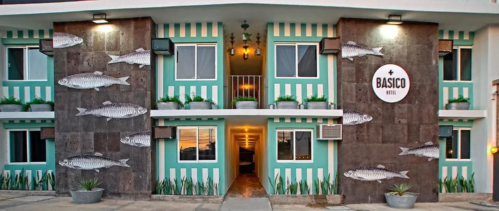 Mas Basico Hotel hotel hero