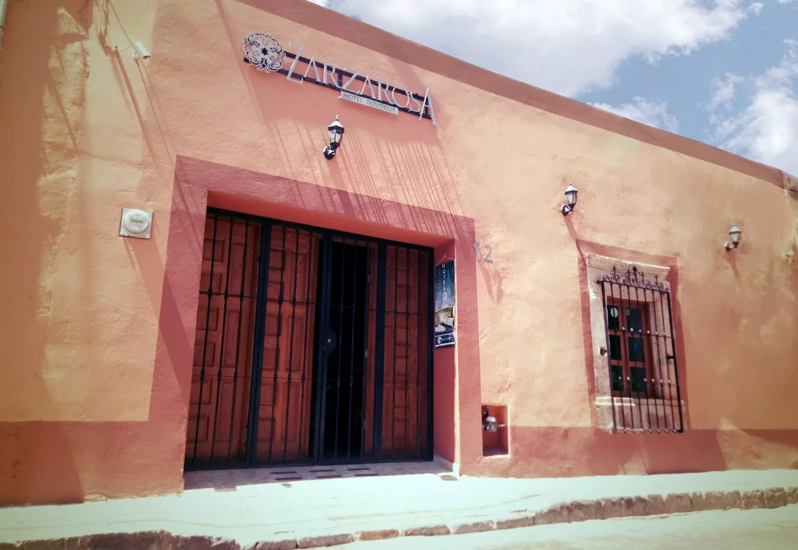 Zarzarosa Hotel Boutique hotel hero