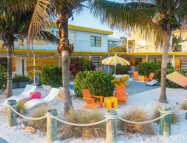 Sunset Inn & Cottages hotel detail image 1