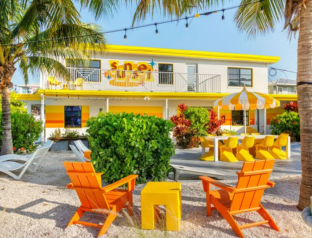 Sunset Inn & Cottages hotel detail image 2