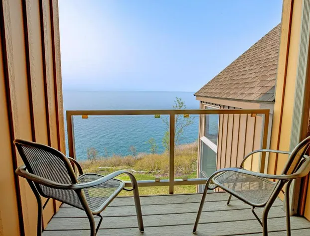 Surfside on Lake Superior hotel detail image 1