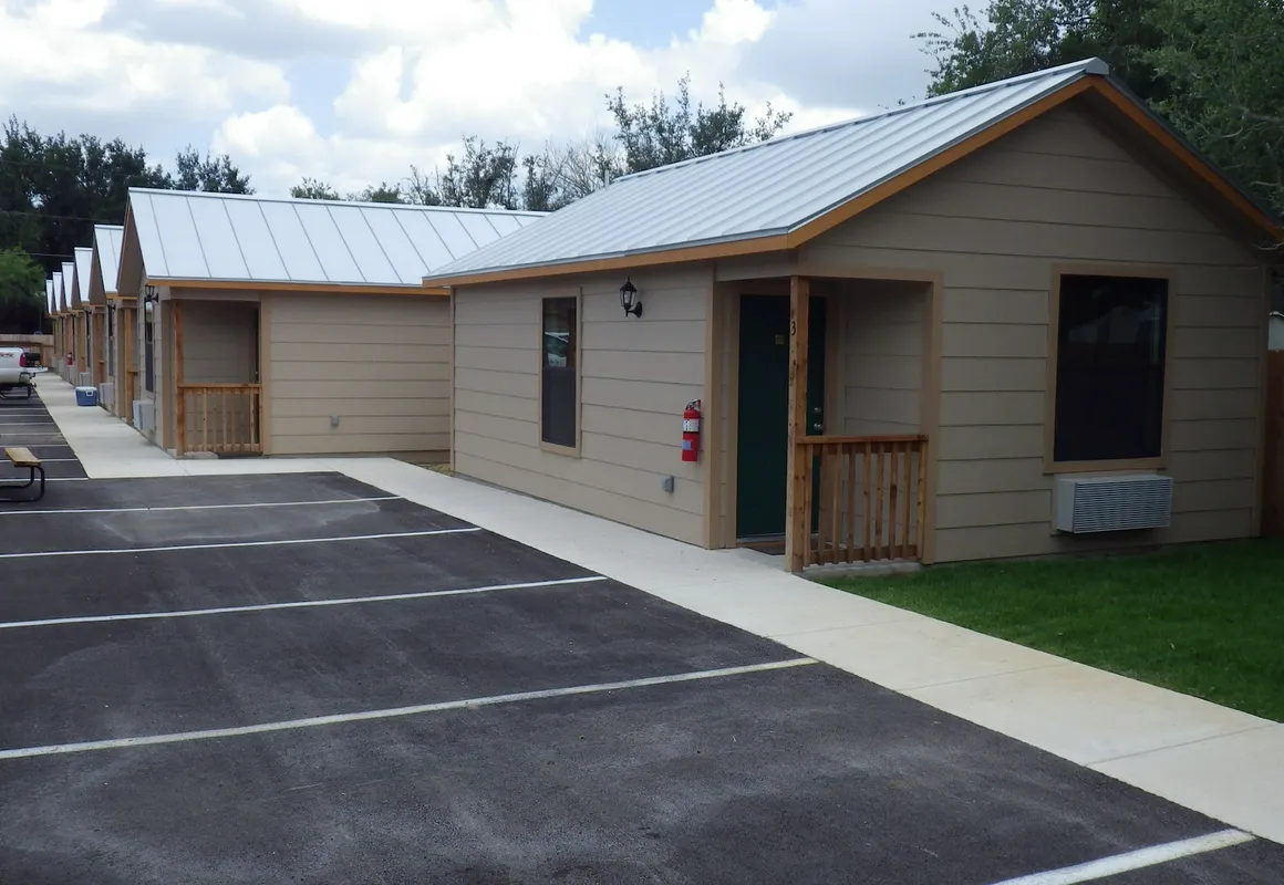 Brush Country Lodge hotel hero