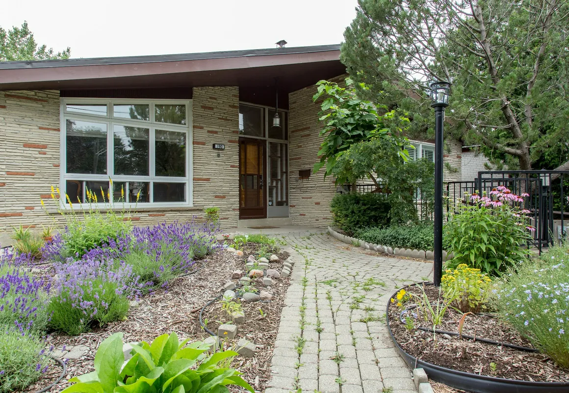 Elevate Rooms Parkside Retreat B&B hotel hero