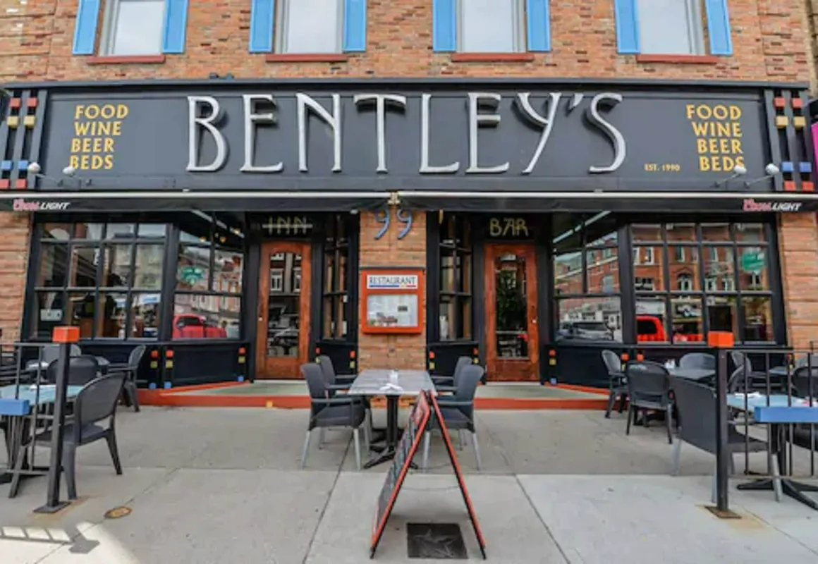 Bentley's Inn hotel hero