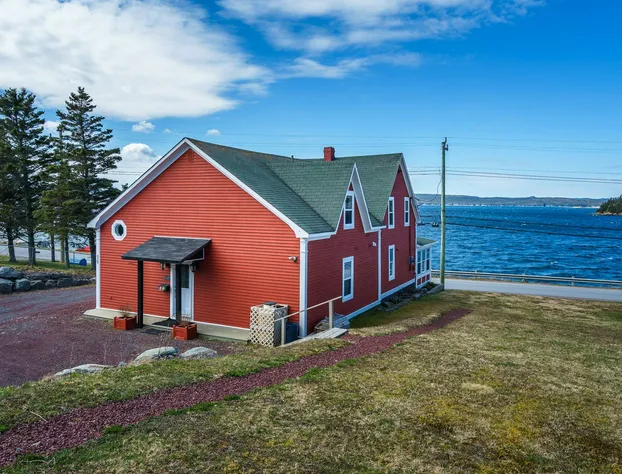 Inn By The Bay hotel detail image 2