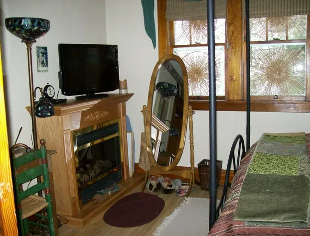 Cobblestone Bed and Breakfast hotel detail image 4