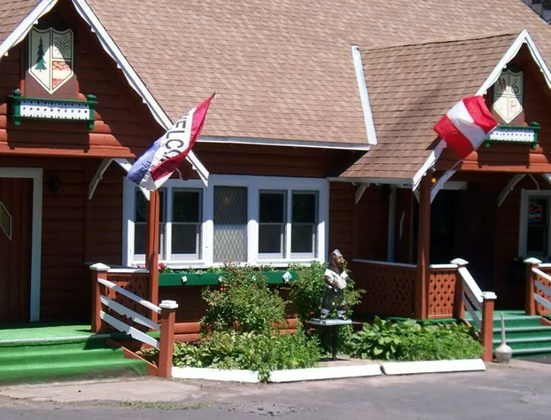 Crystal Brook Resort & Mountain Brauhaus hotel detail image 2