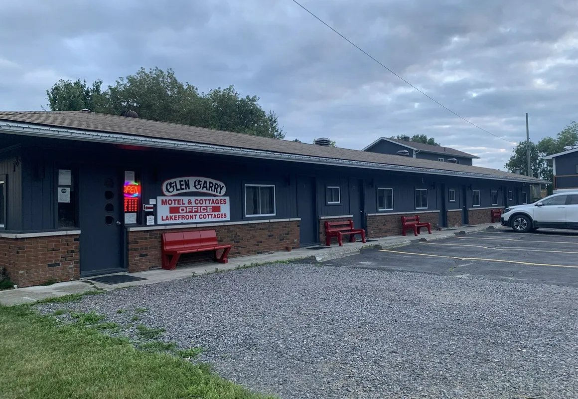 Glen Garry motel and cottages hotel hero