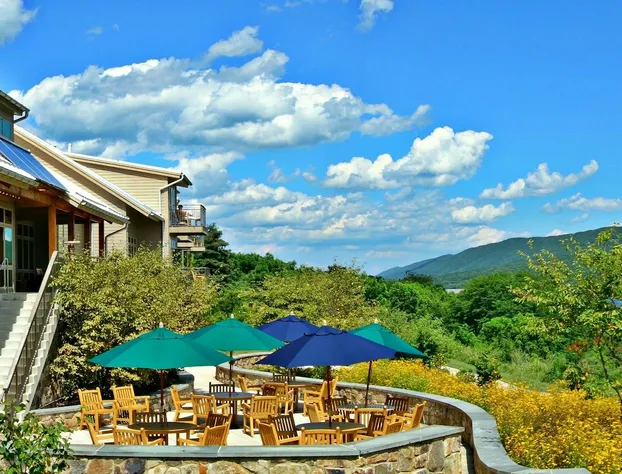 Nature Inn At Bald Eagle hotel detail image 1