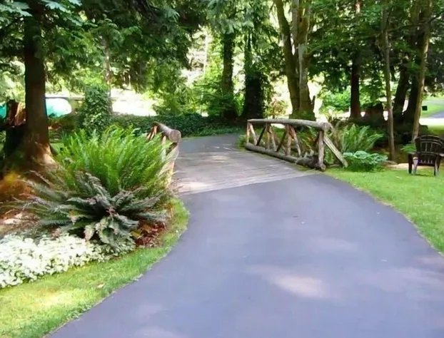 Creekside B & B hotel detail image 4