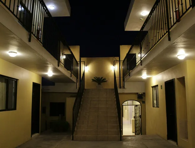 Hotel Flores Hills hotel detail image 4