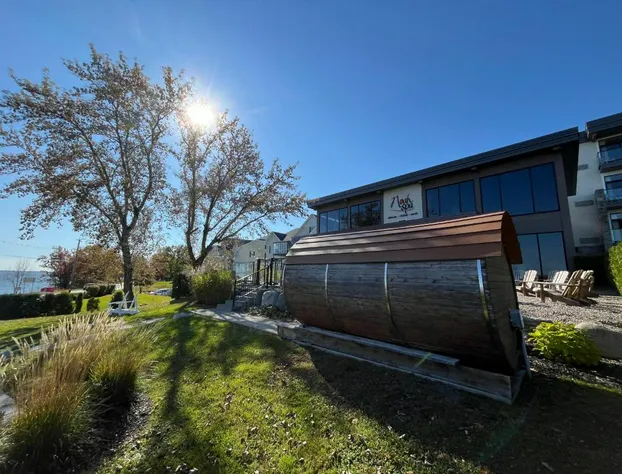 Hôtel du Lac Champlain hotel detail image 3