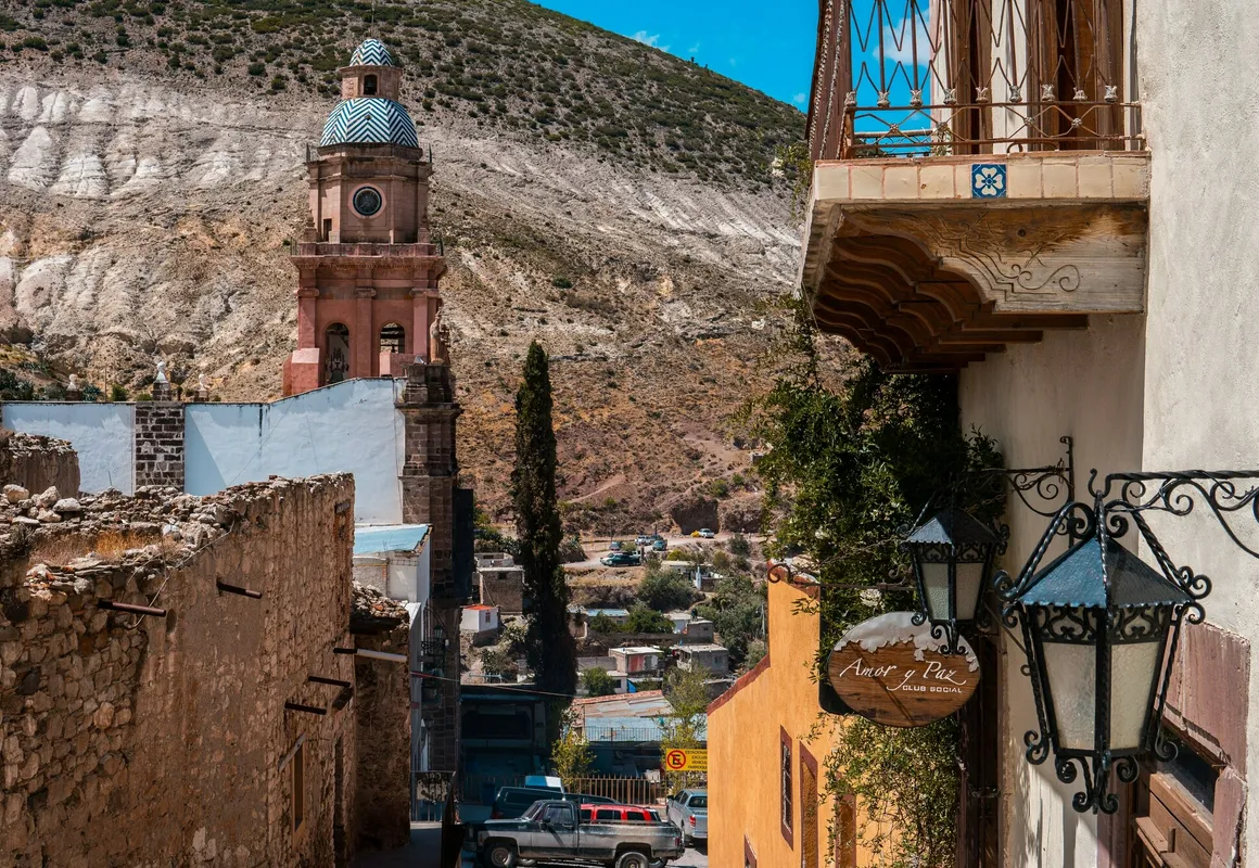 Hotel Amor y Paz hotel hero