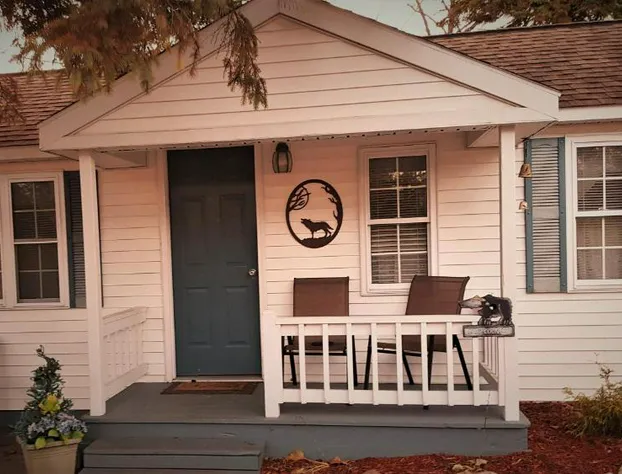 Bear Cove Inn hotel detail image 1