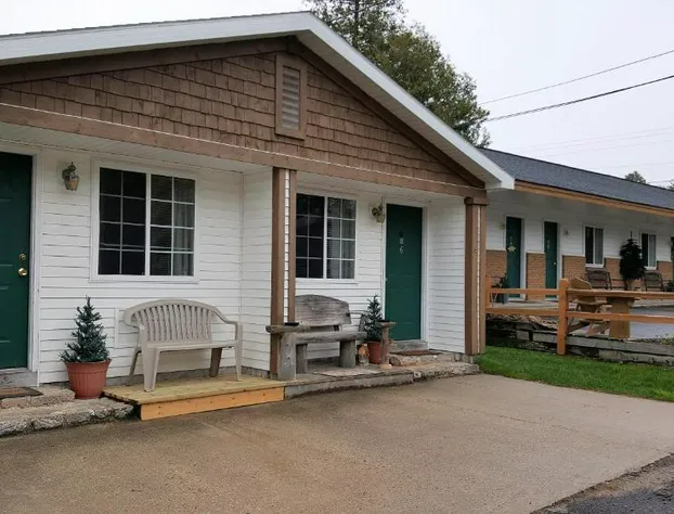 Bear Cove Inn hotel detail image 3