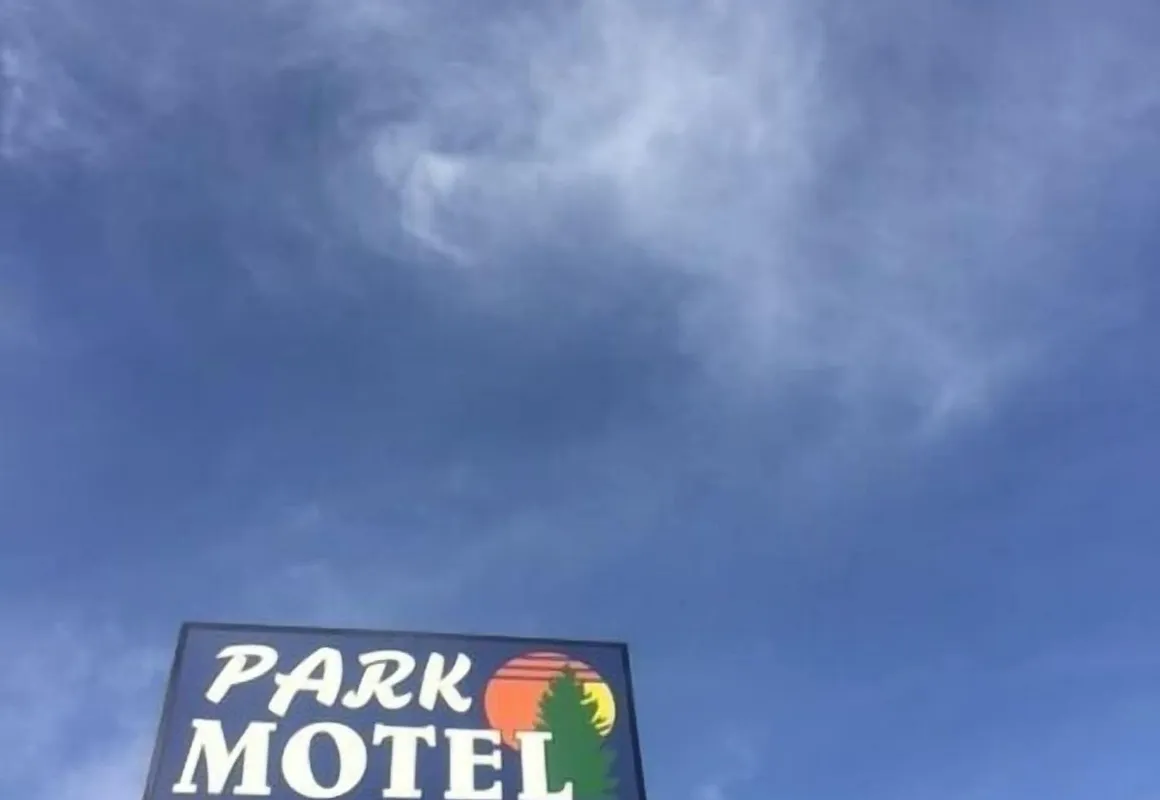 Park Motel hotel hero