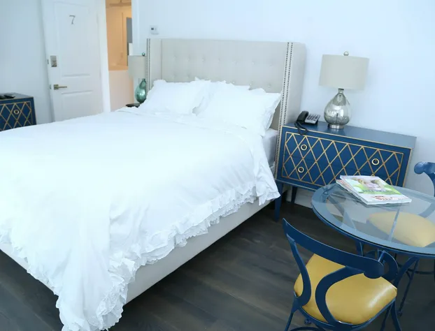 Maison Vivienne Southampton hotel detail image 3