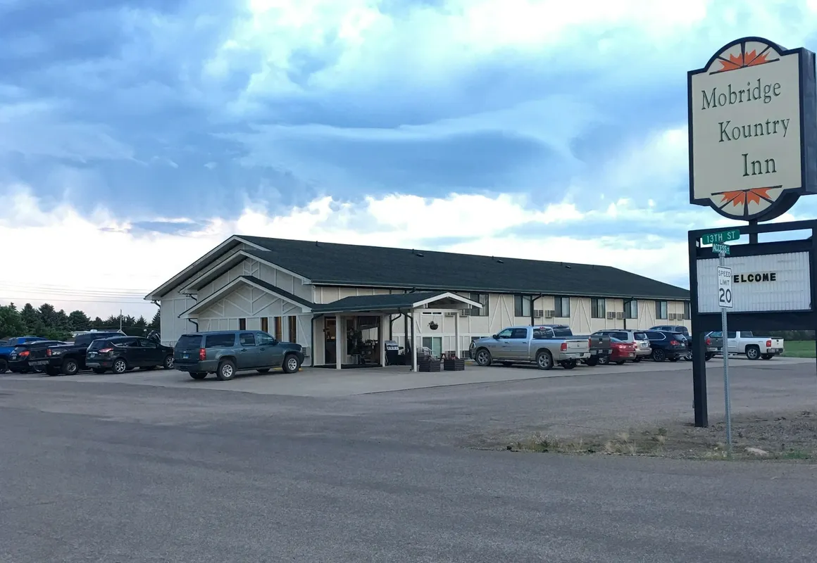 Mobridge Kountry Inn hotel hero