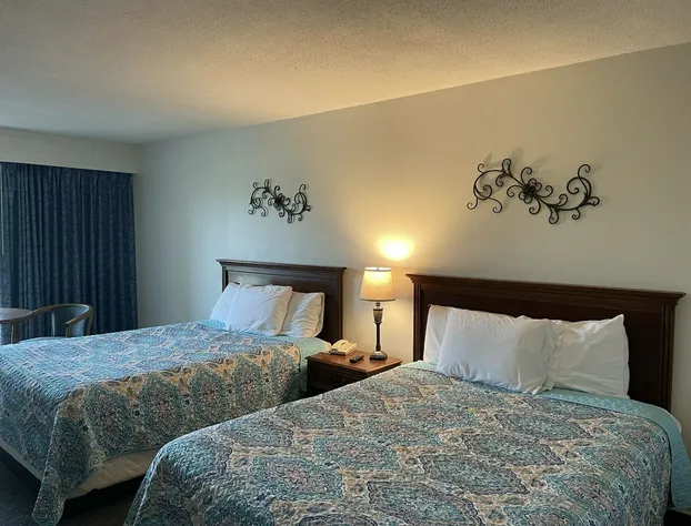 The Seasons Lodge hotel detail image 4