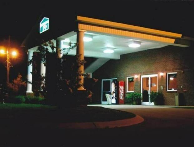 Deerfield Inn & Suites hotel detail image 1