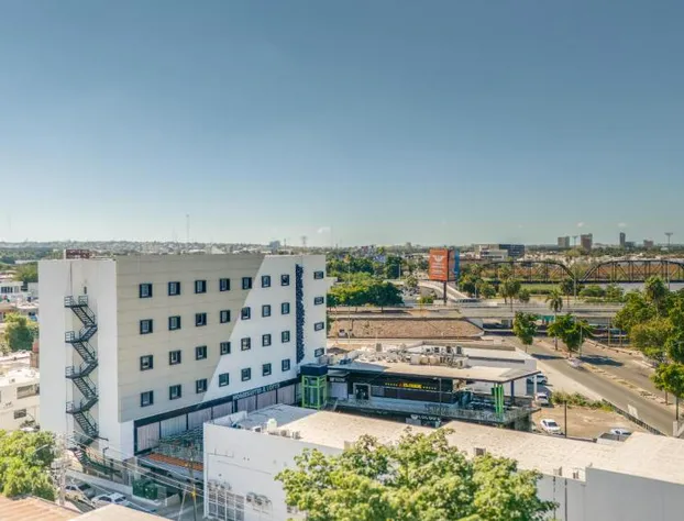 Homesuites Malecon hotel detail image 1