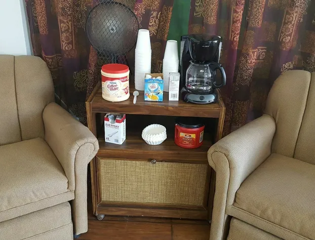 Economy Lodge hotel detail image 1