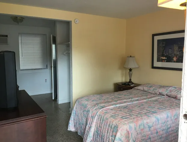 Economy Lodge hotel detail image 4